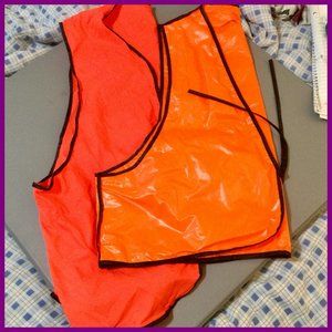 2 Safty Vests